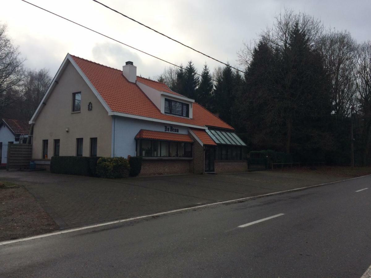 De Bron Villa Beringen Exterior photo