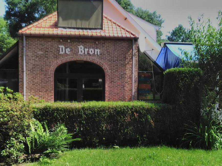 De Bron Villa Beringen Exterior photo